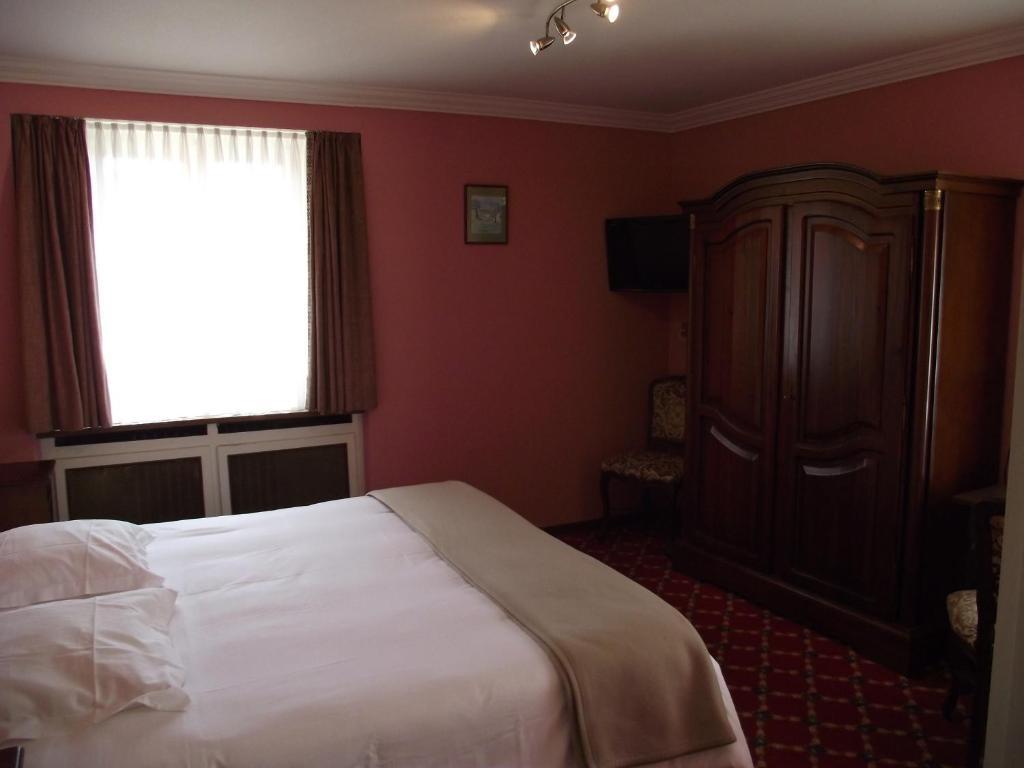 Hostellerie Au Cygne ويسيمبورغ الغرفة الصورة